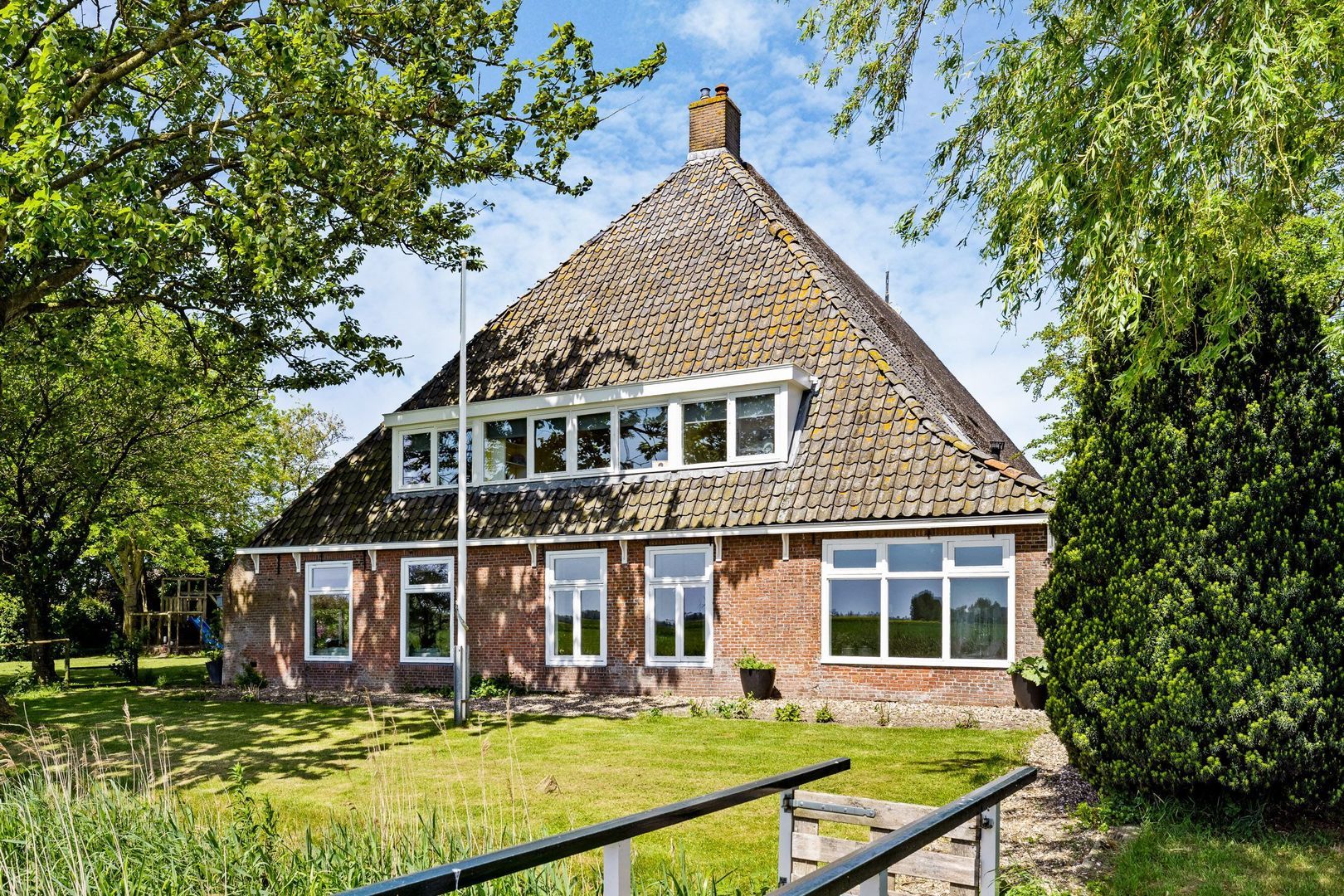 Witewei 2, Stiens foto-1
