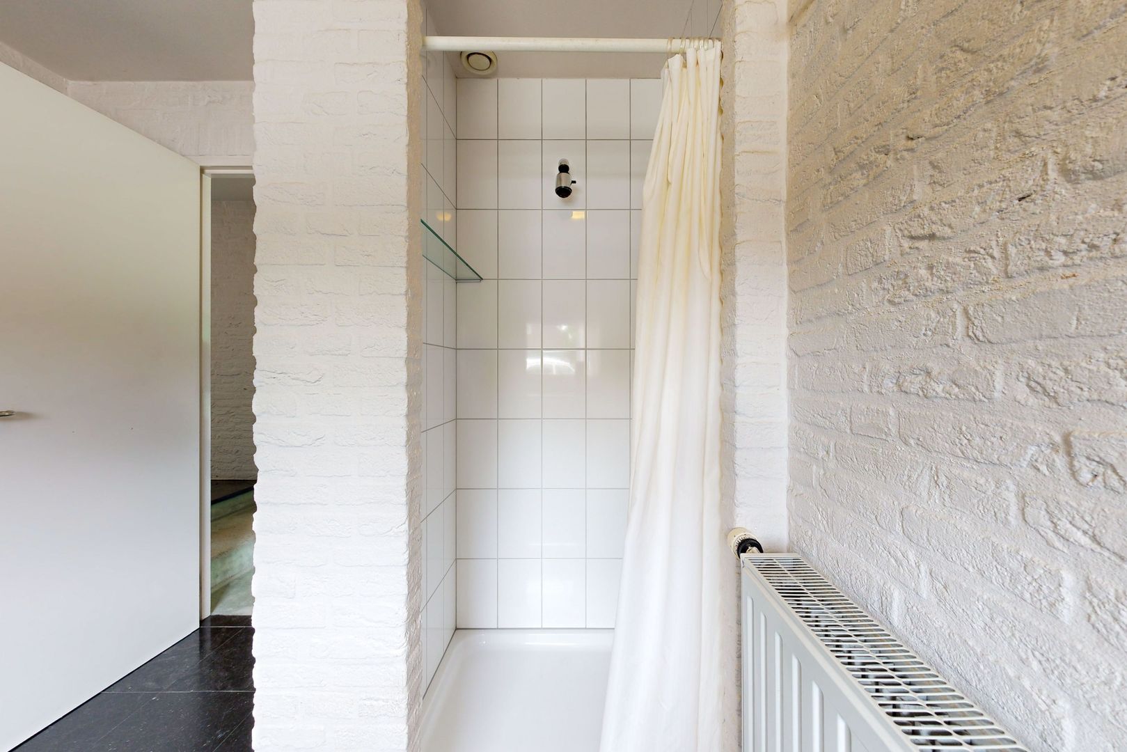 De Leucker 16, Swalmen foto-18