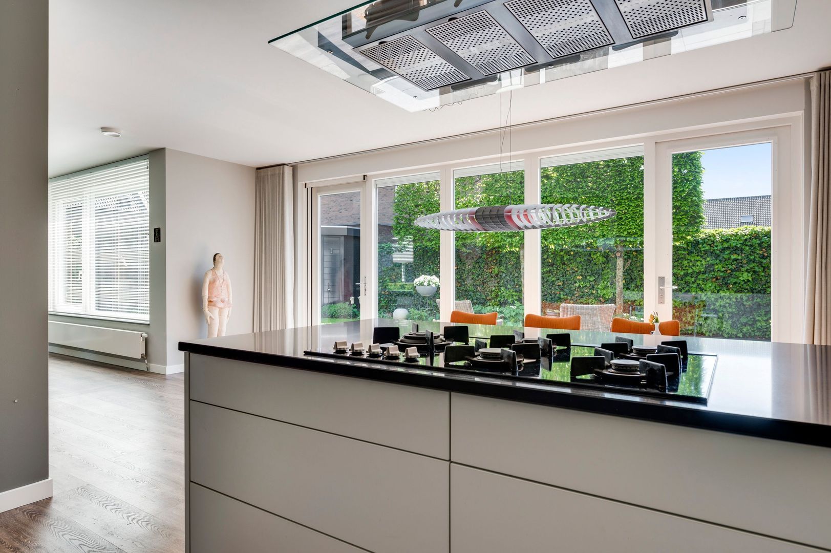 Sint Michaëllaan 32, Herten foto-11