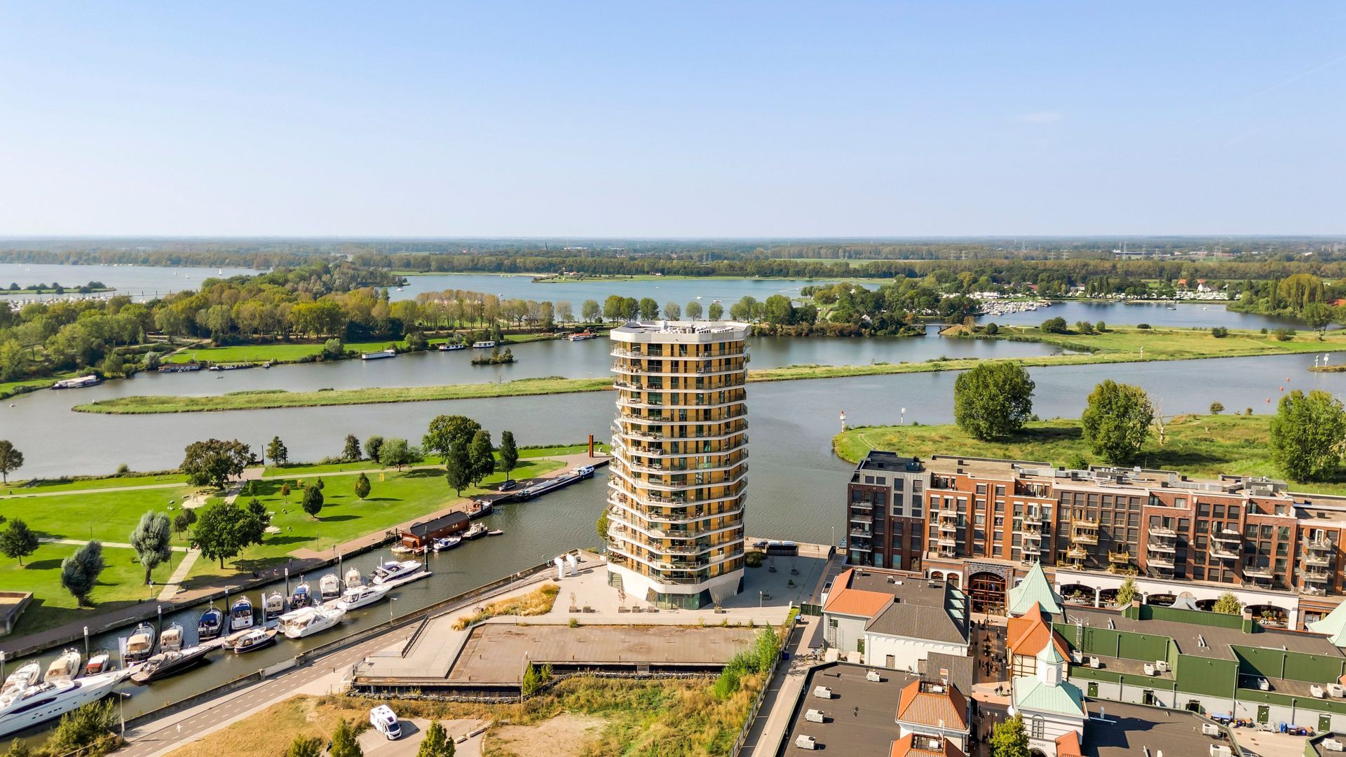 Maashaven 752, Roermond foto-0