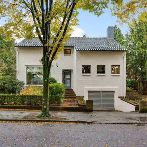 Pastoor van Oppenstraat 1, Roermond foto-1