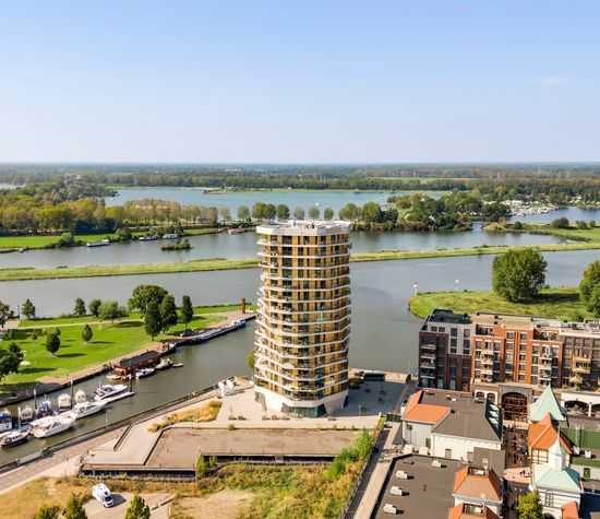 Maashaven 752, Roermond