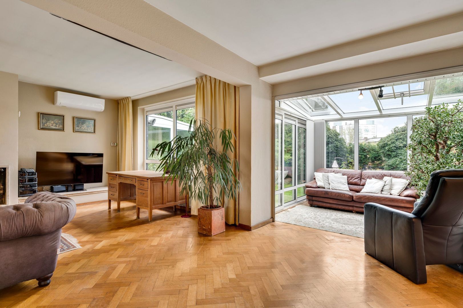 Pastoor van Oppenstraat 1, Roermond foto-7