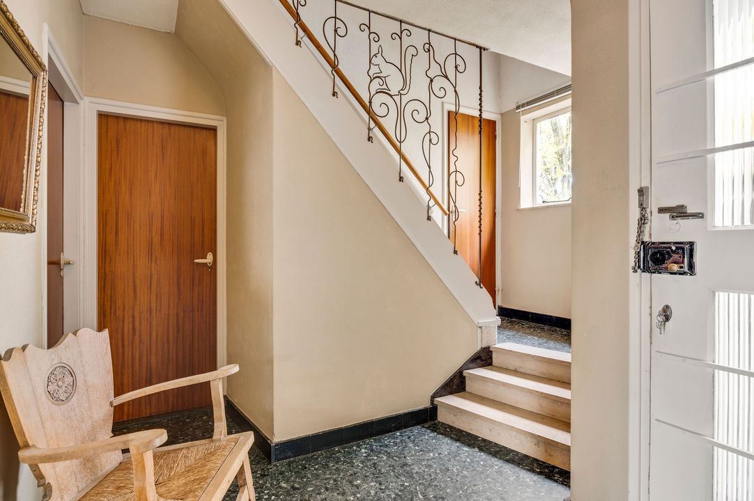 Pastoor van Oppenstraat 1, Roermond foto-2