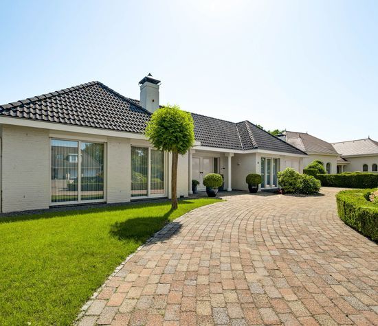 Karthuizerlaan 30, Roermond