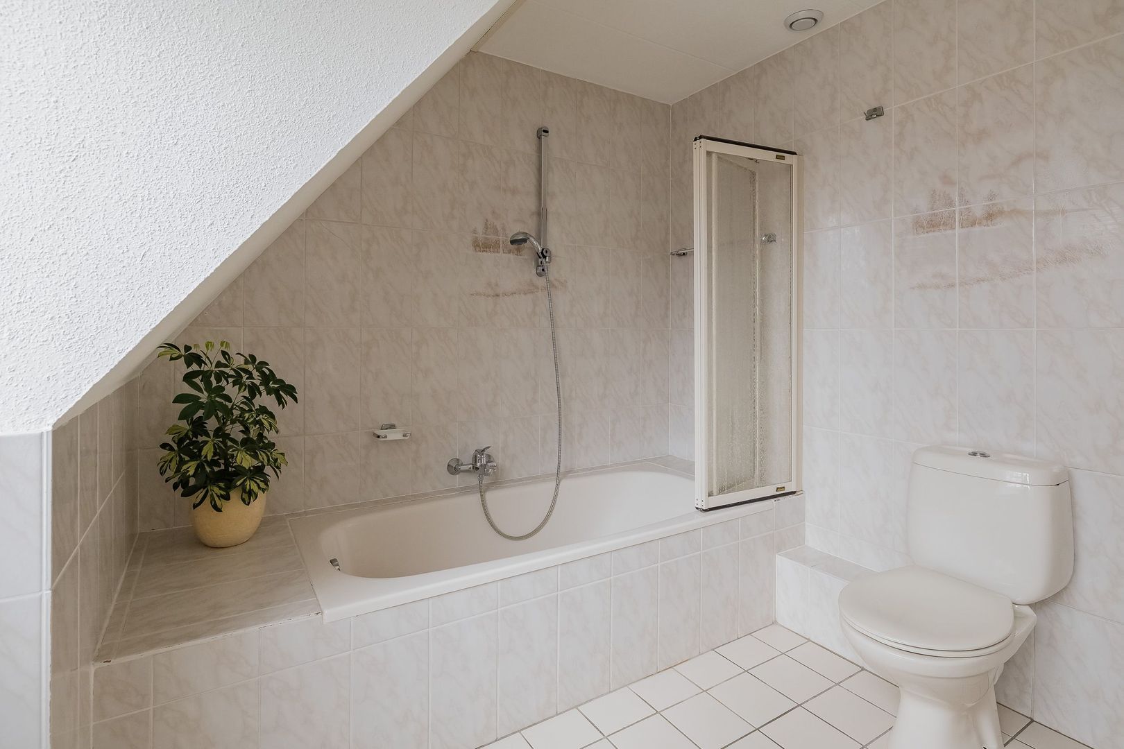 Van der Vlugtpark 2, Lisse foto-33