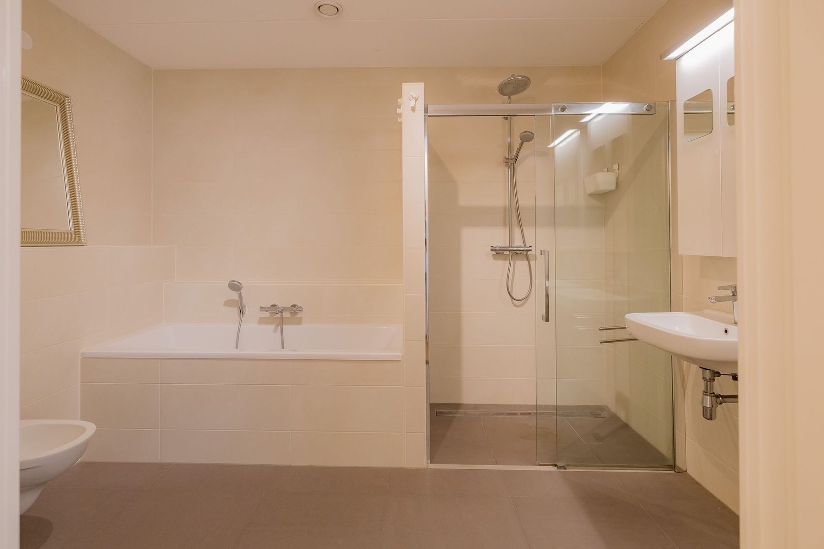 Jan van Brabantweg 511, Sassenheim foto-30