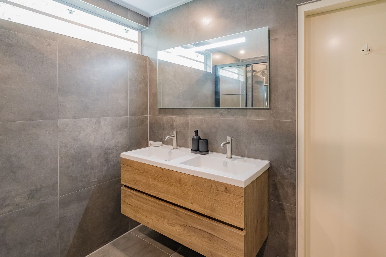 Langeweg 86, Roelofarendsveen foto-54