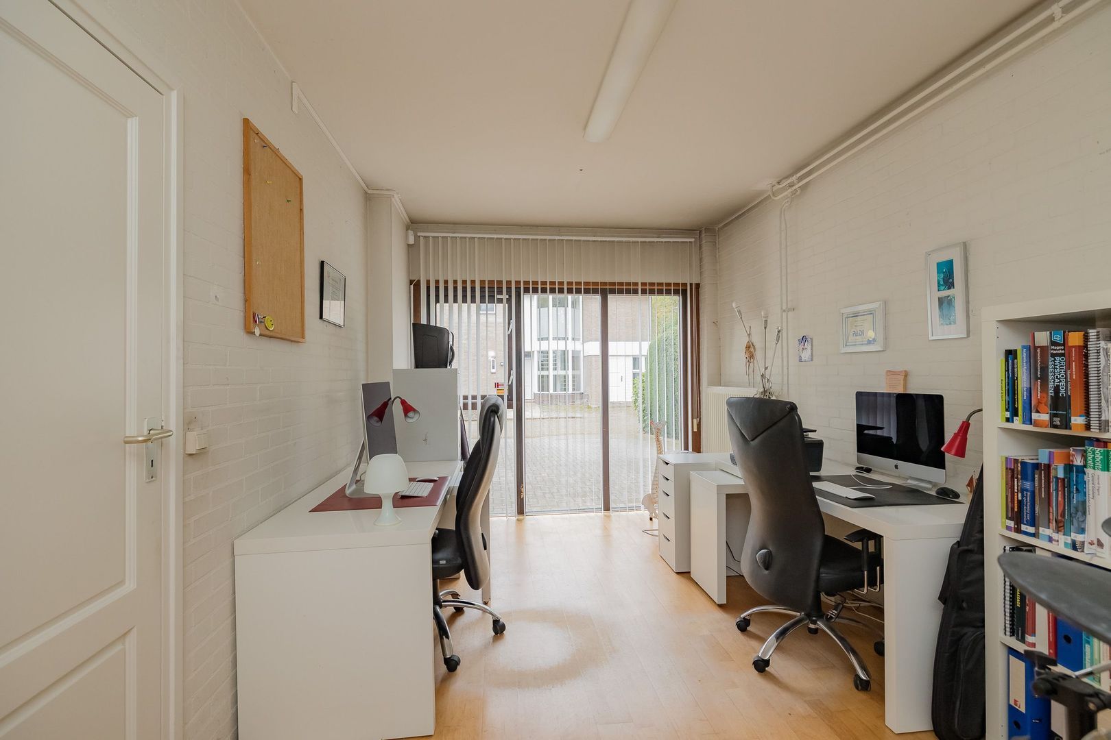 Langeweg 86, Roelofarendsveen foto-9