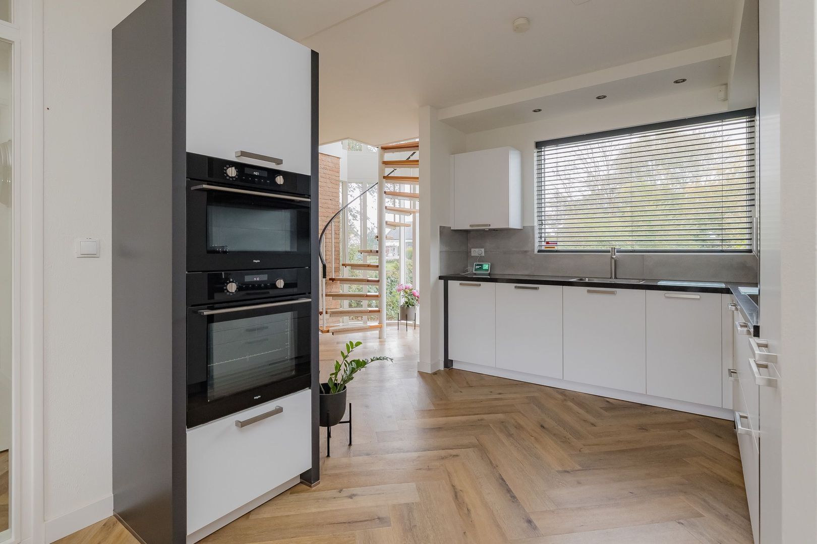 Langeweg 86, Roelofarendsveen foto-11