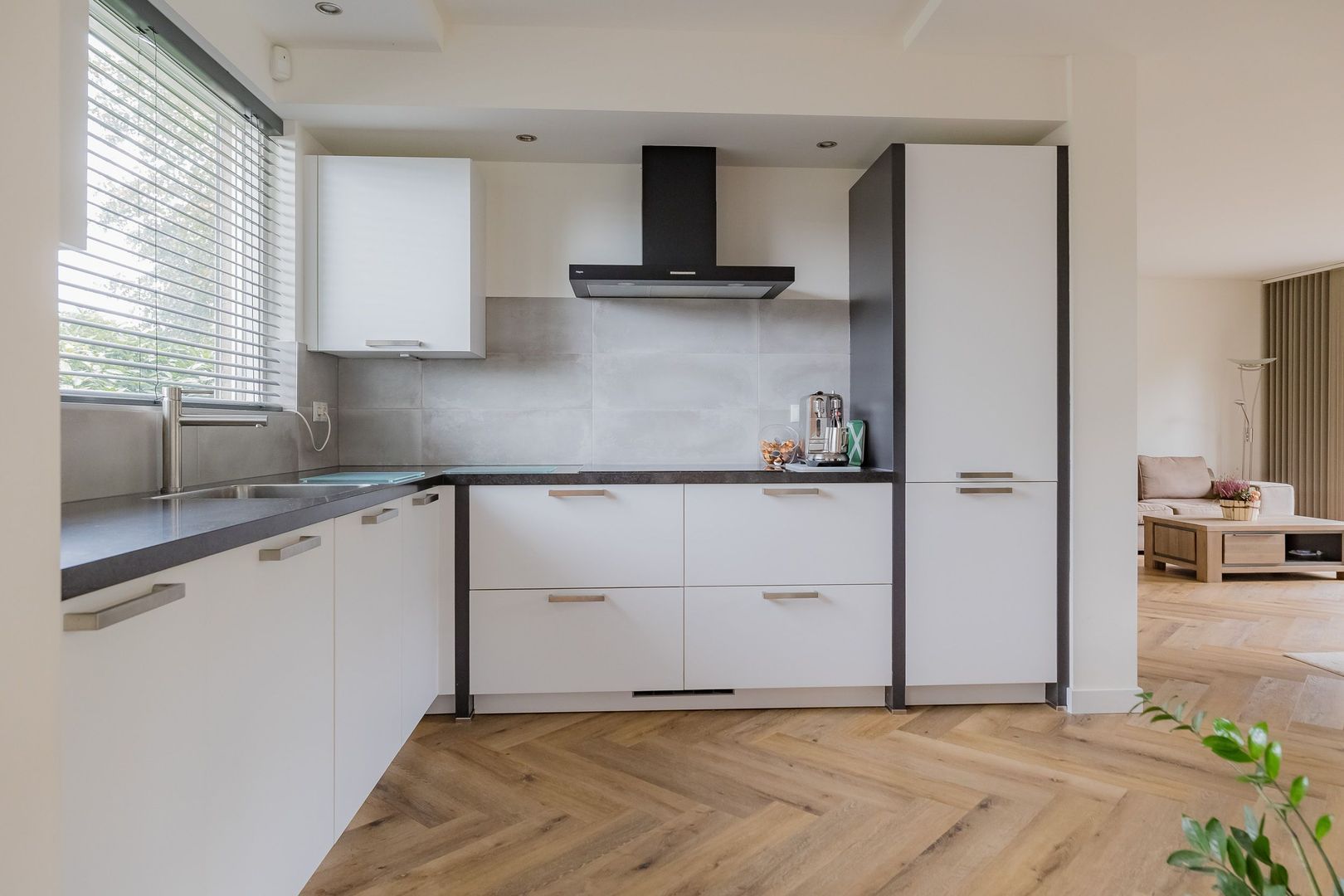 Langeweg 86, Roelofarendsveen foto-12