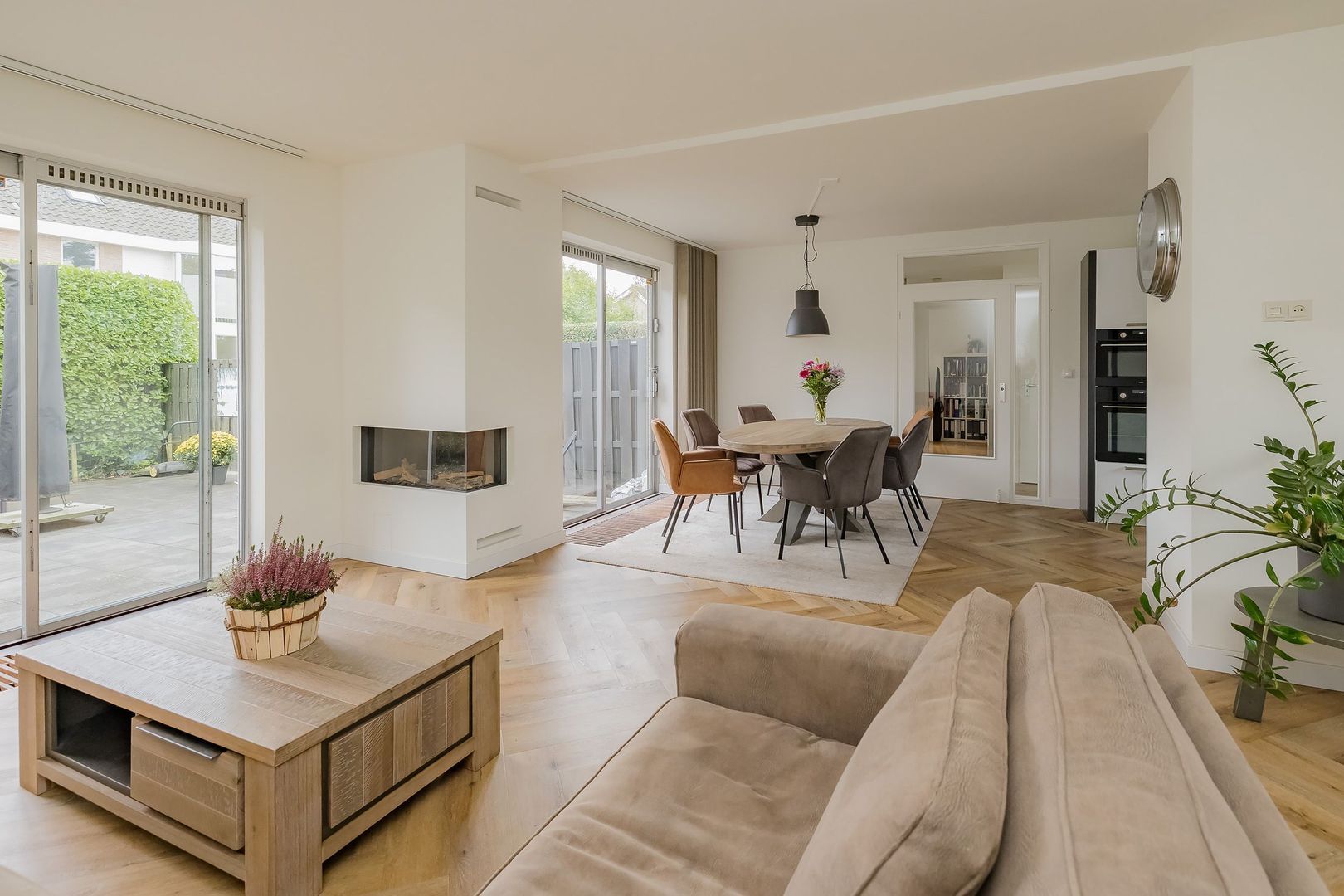 Langeweg 86, Roelofarendsveen foto-3