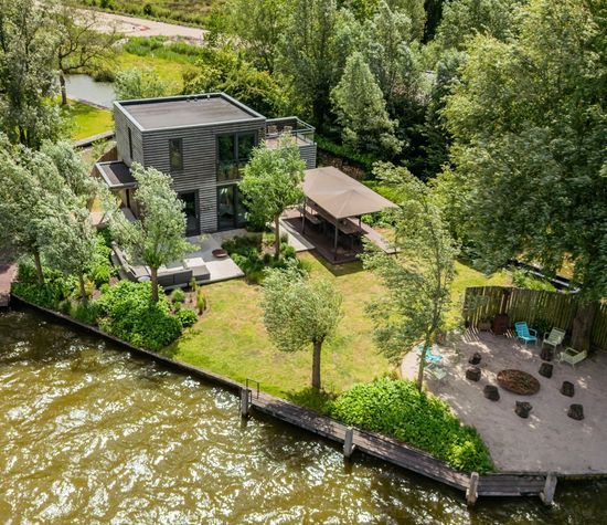 Paradijsweg 102 A, Ter Aar