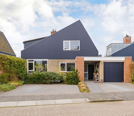 van Matenesselaan 14, Lisse