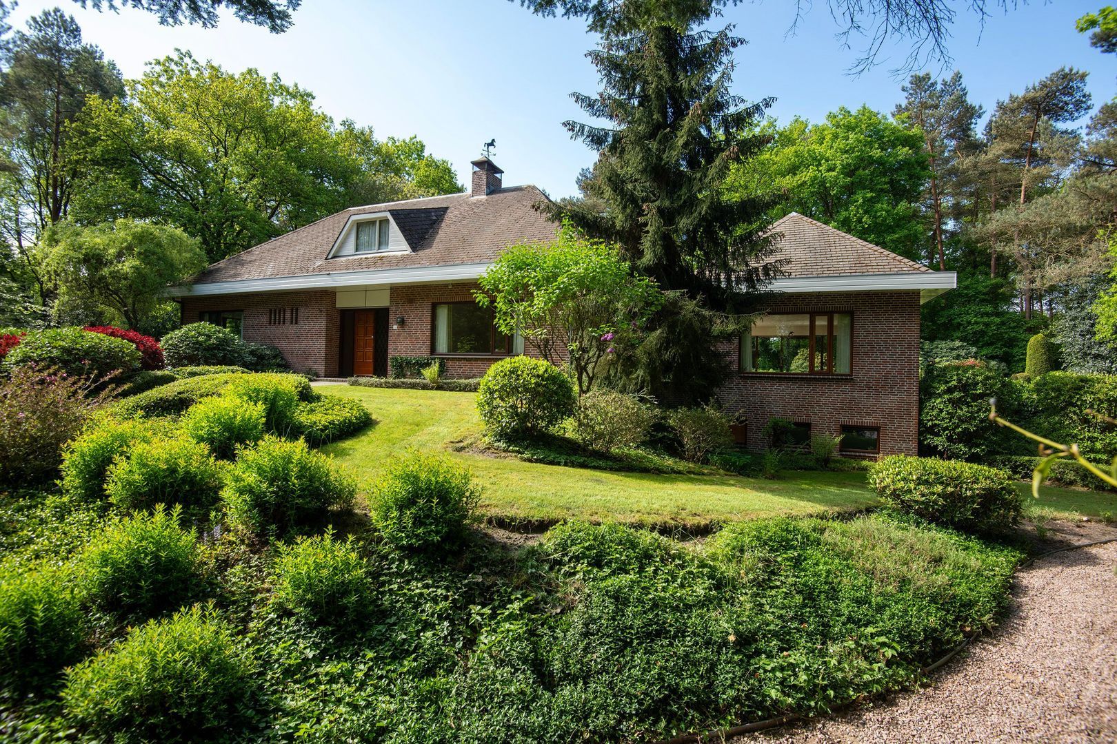 Dr L E van Hoornlaan 16, Garderen foto-3