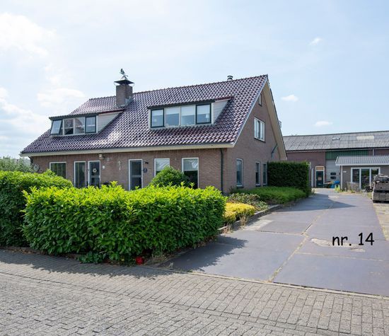 Ambachtstraat 14 14A, Putten