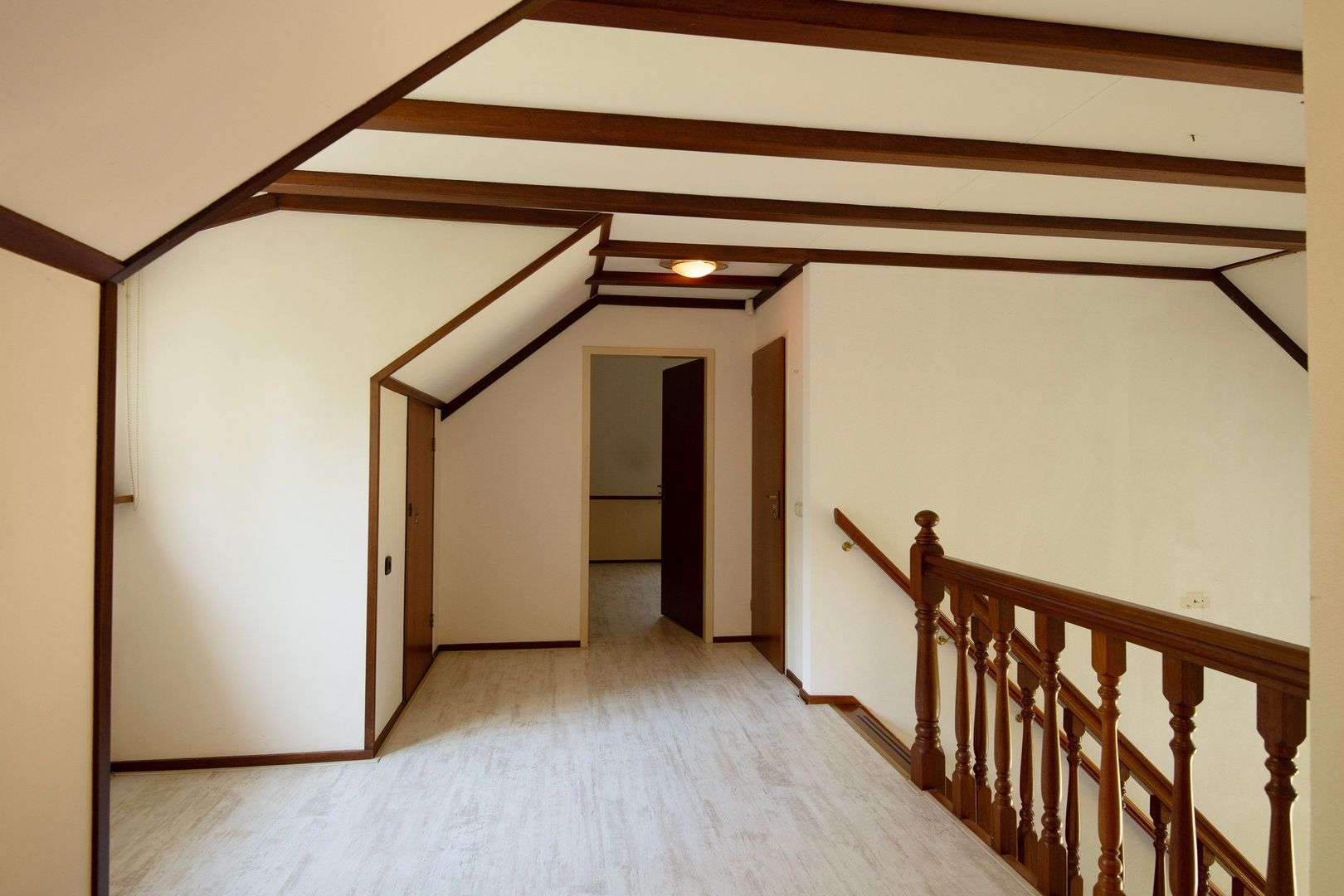 Dr L E van Hoornlaan 16, Garderen foto-17