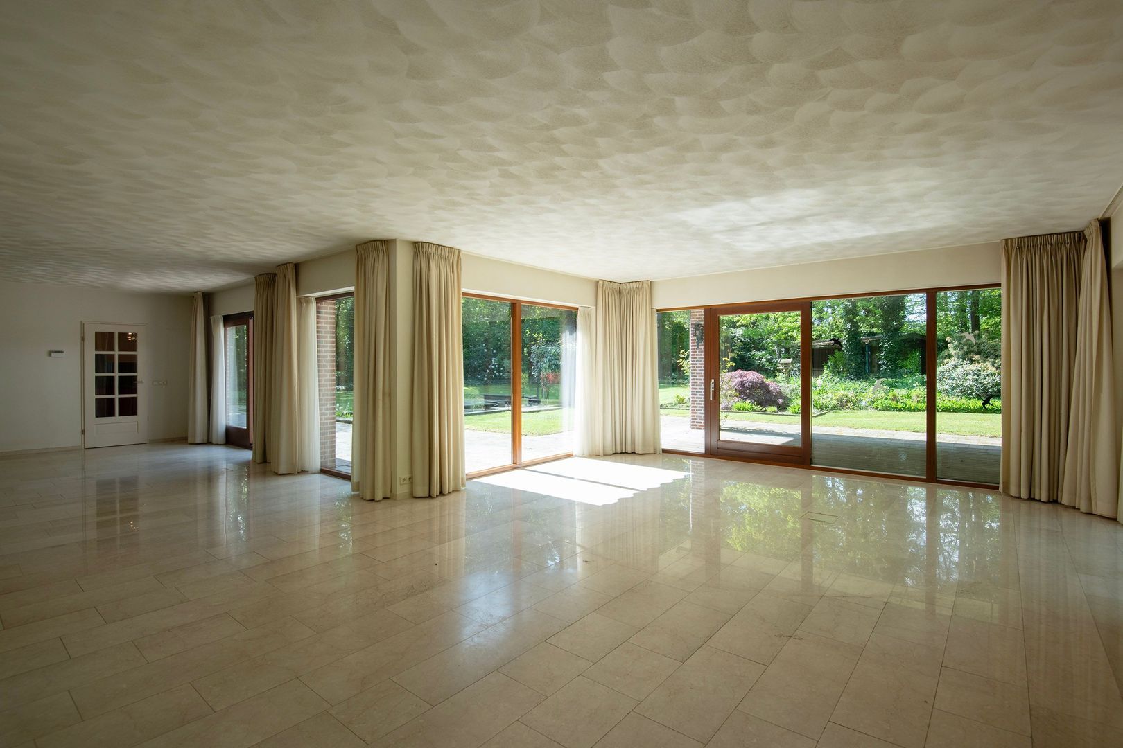 Dr L E van Hoornlaan 16, Garderen foto-9