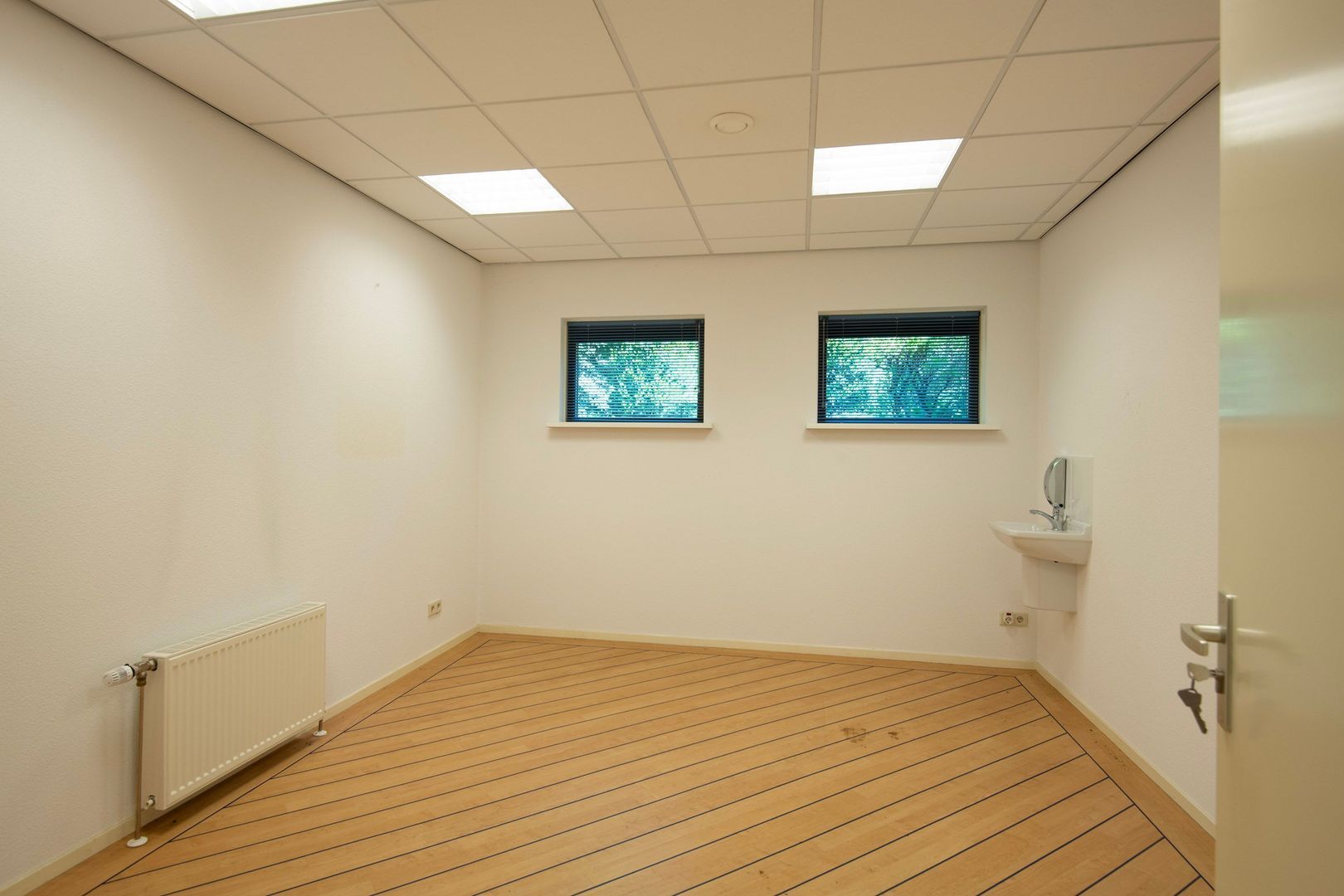 Dr L E van Hoornlaan 16, Garderen foto-23