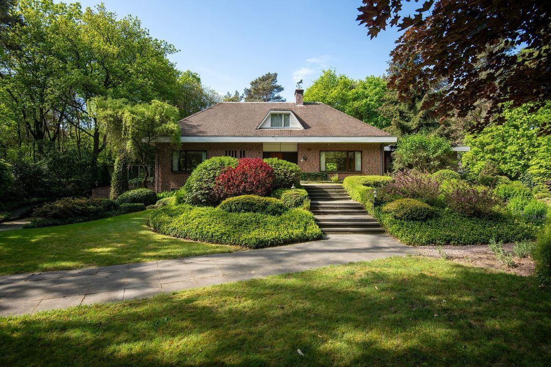 Dr L E van Hoornlaan 16, Garderen foto-3