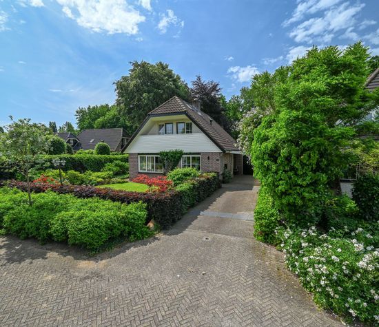 Kemphaanstraat 12, Putten