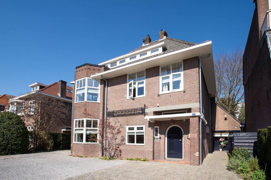 Bredaseweg 247, Tilburg foto-2
