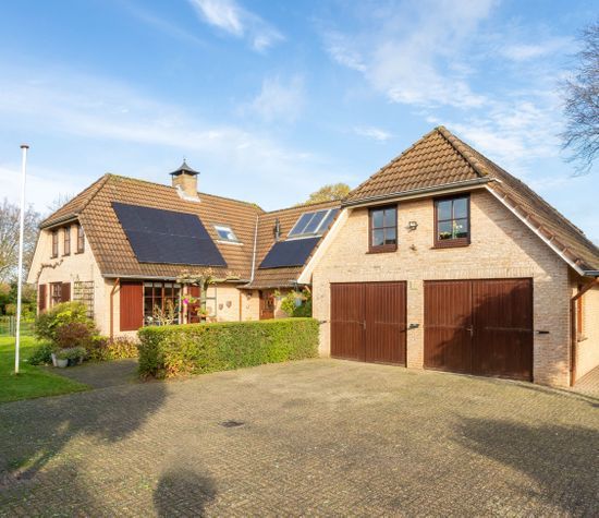 Maccallastraat 17, Helmond