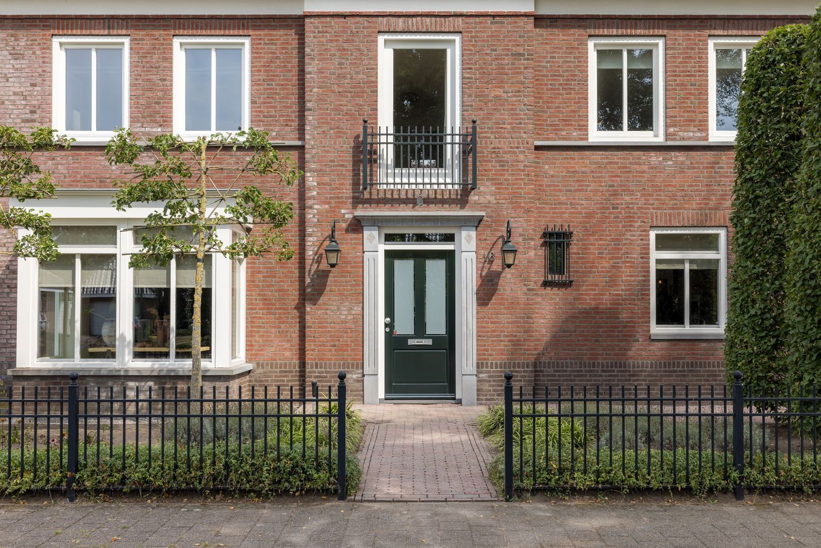 Brand 16, Helmond foto-7