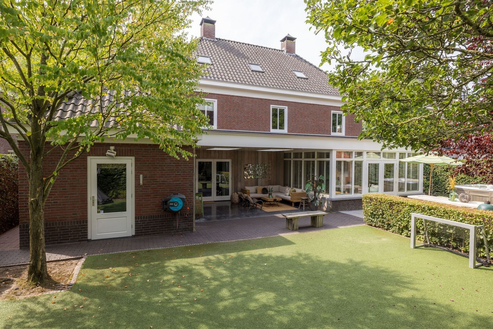 Brand 16, Helmond foto-42