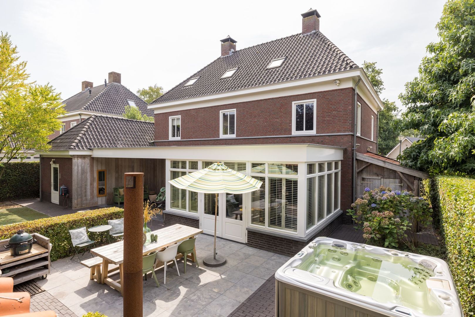 Brand 16, Helmond foto-41