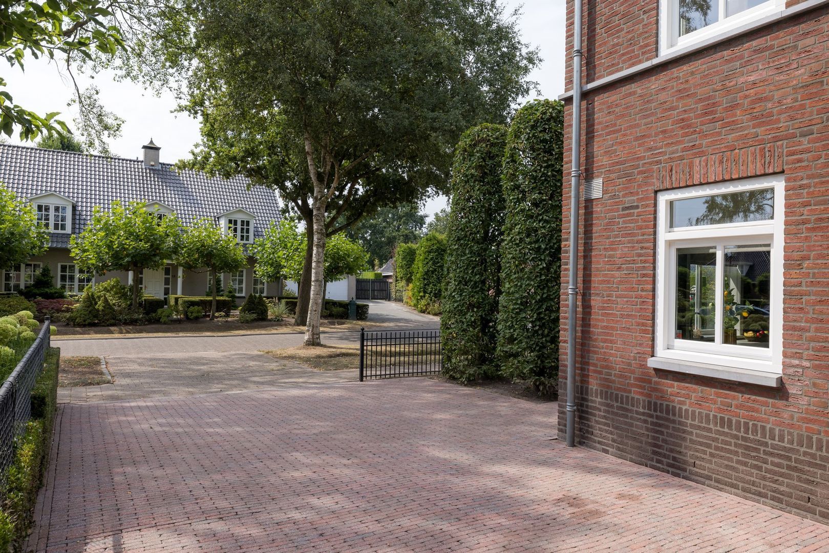 Brand 16, Helmond foto-50