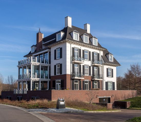 Zoete Kers 37, Helmond