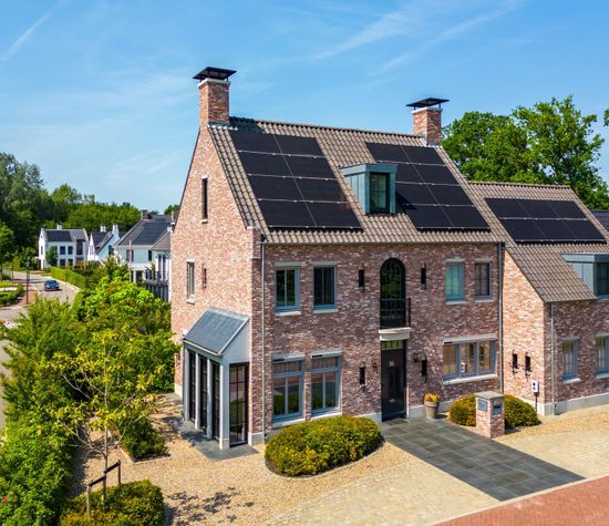 Zoete Kers 27, Helmond