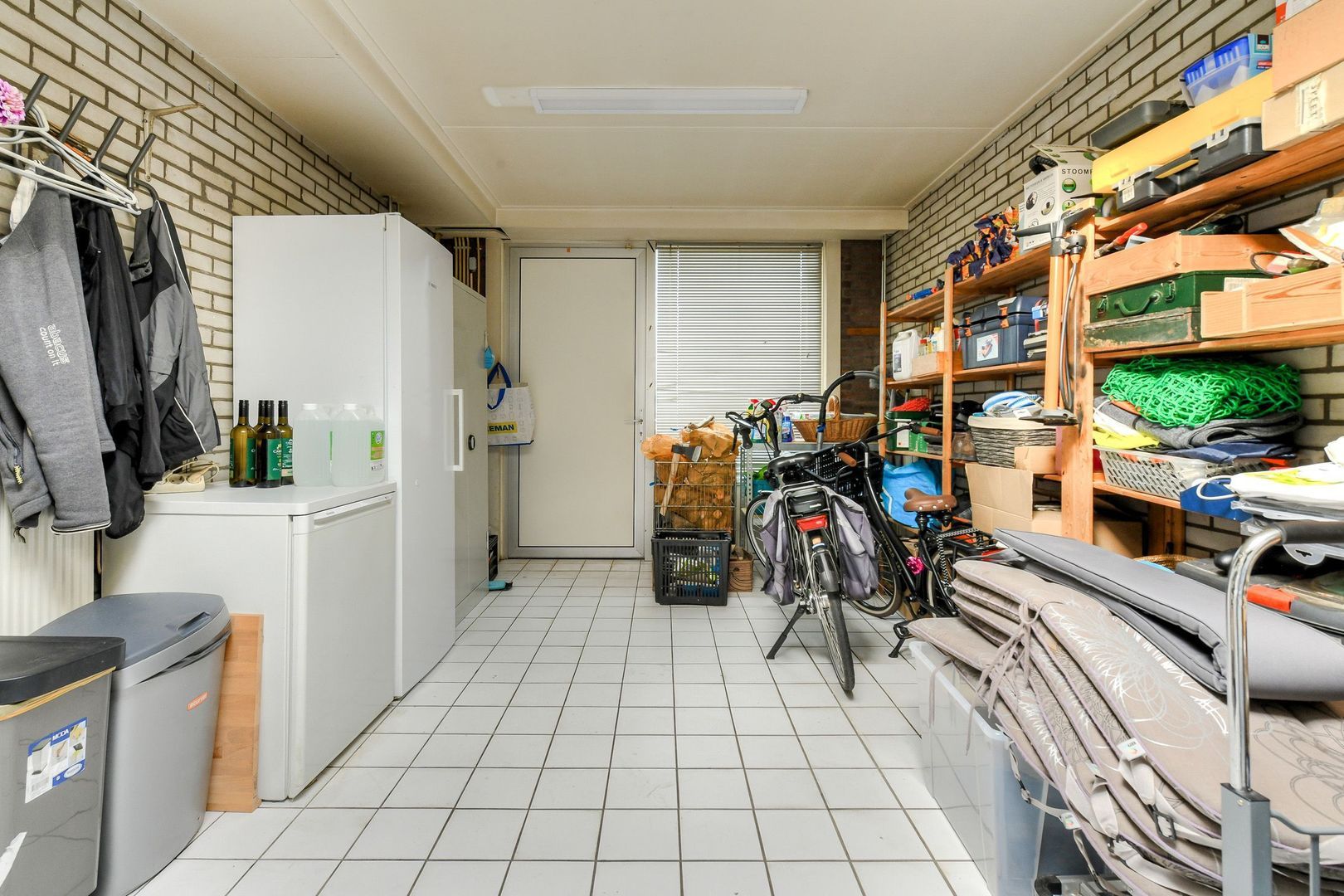 Mezenlaan 61, Oosterhout foto-14