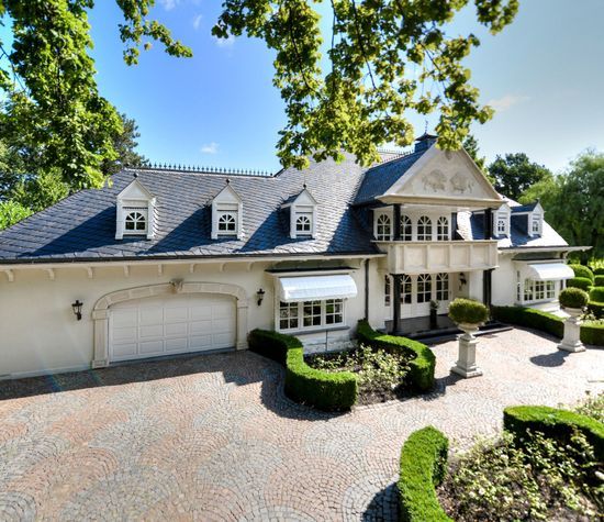 Ameroever 42, Lage Zwaluwe