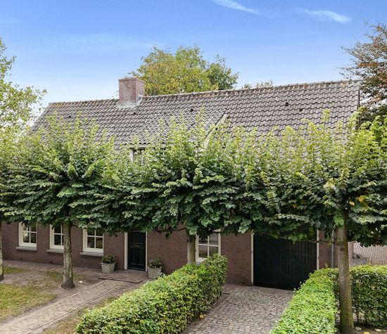 Groenendijk 19, Oosteind