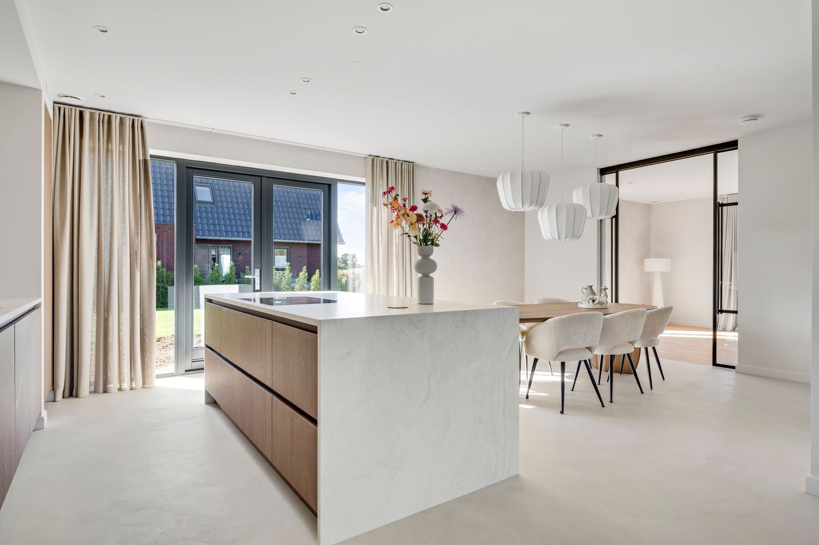 Lewieze 30, Stramproy foto-15