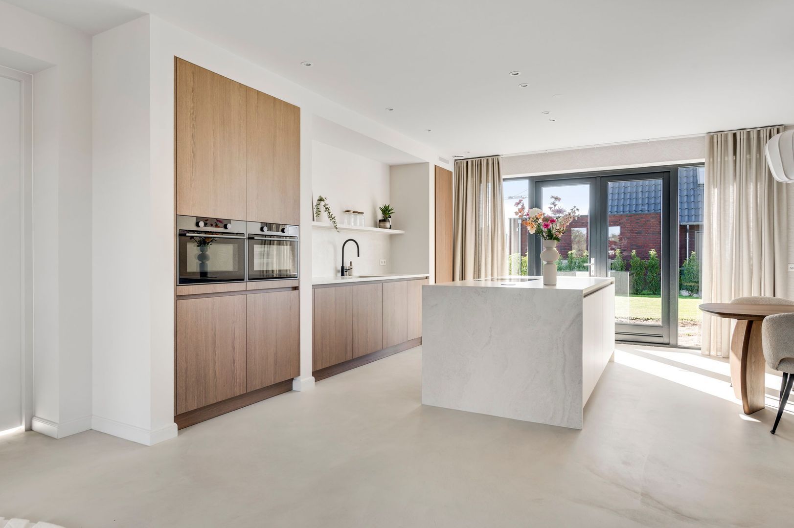 Lewieze 30, Stramproy foto-2