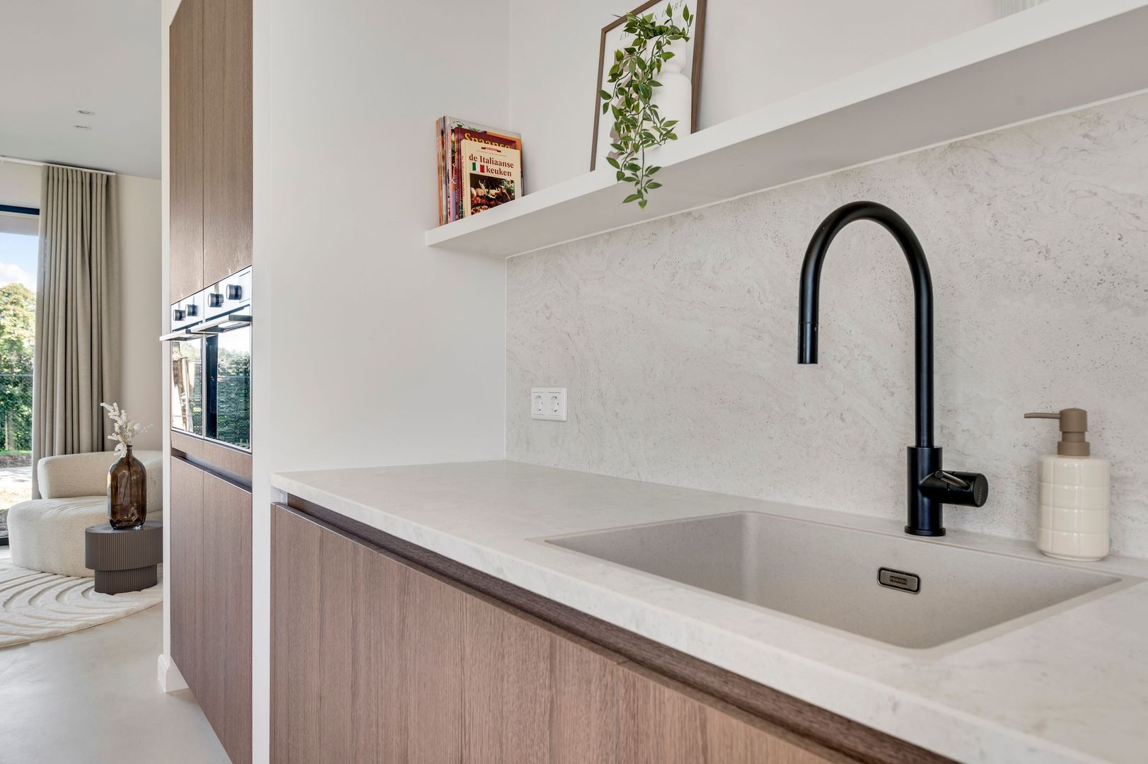 Lewieze 30, Stramproy foto-12