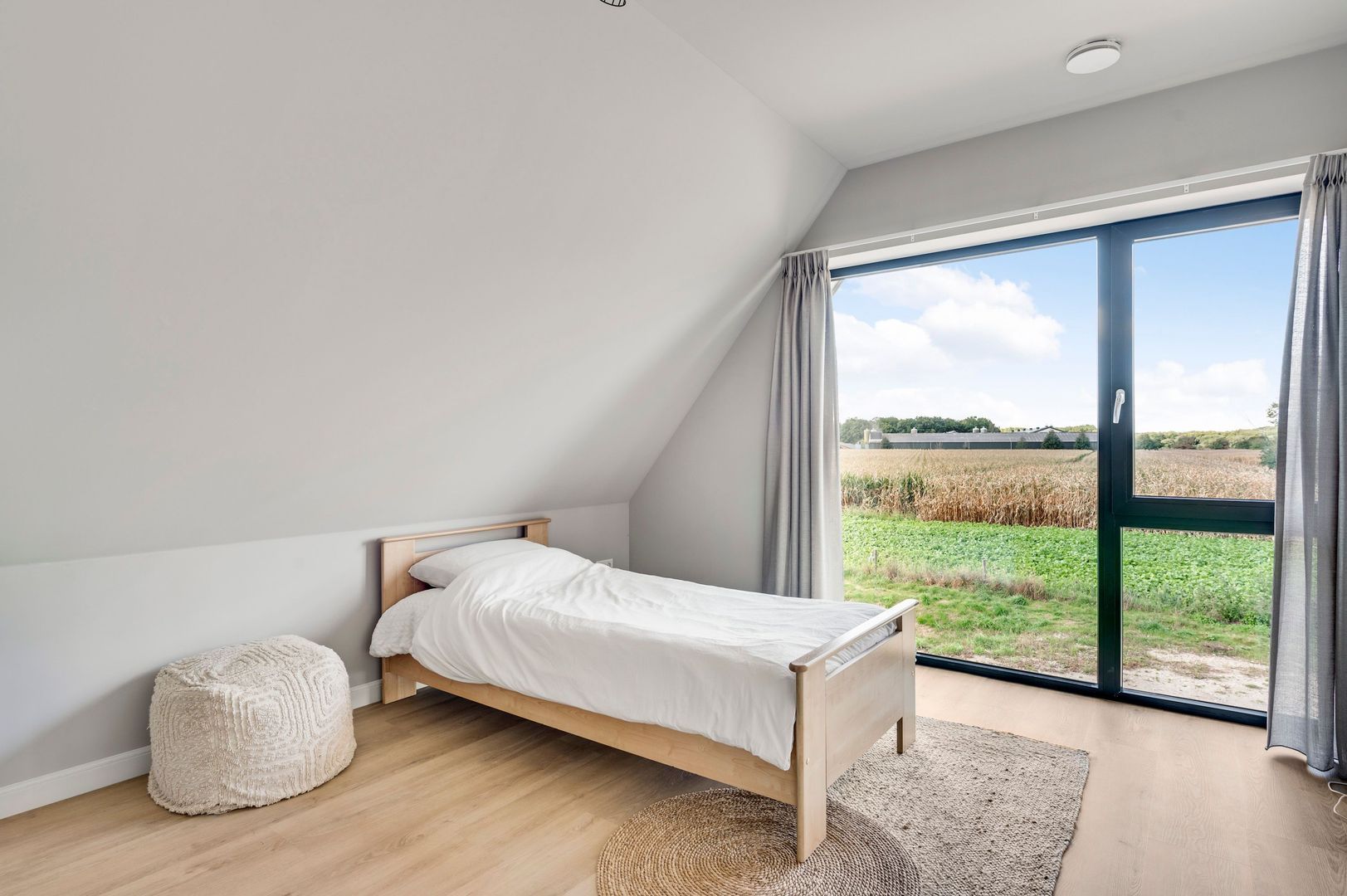 Lewieze 30, Stramproy foto-34