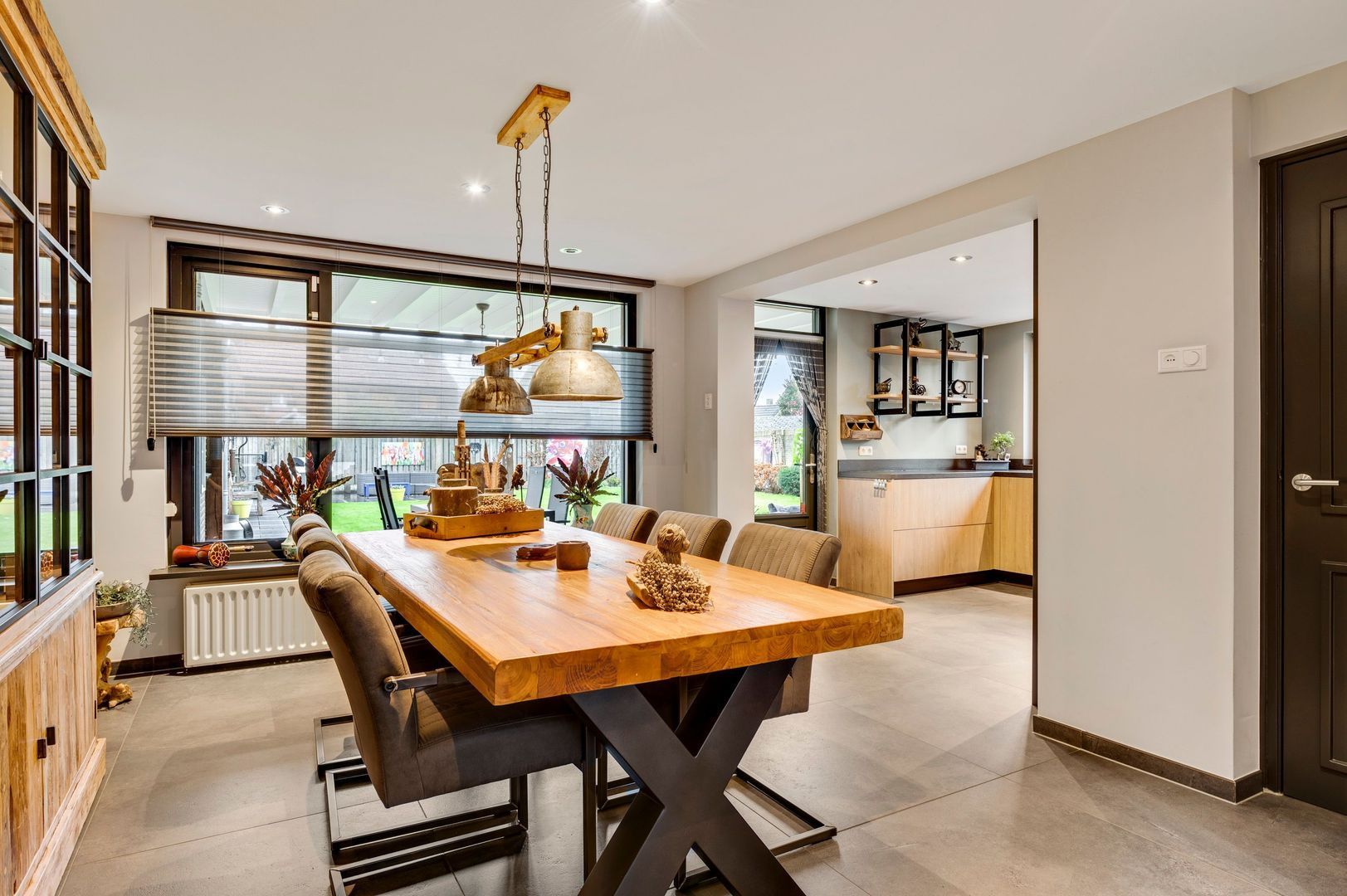 Staat 21, Nederweert foto-11