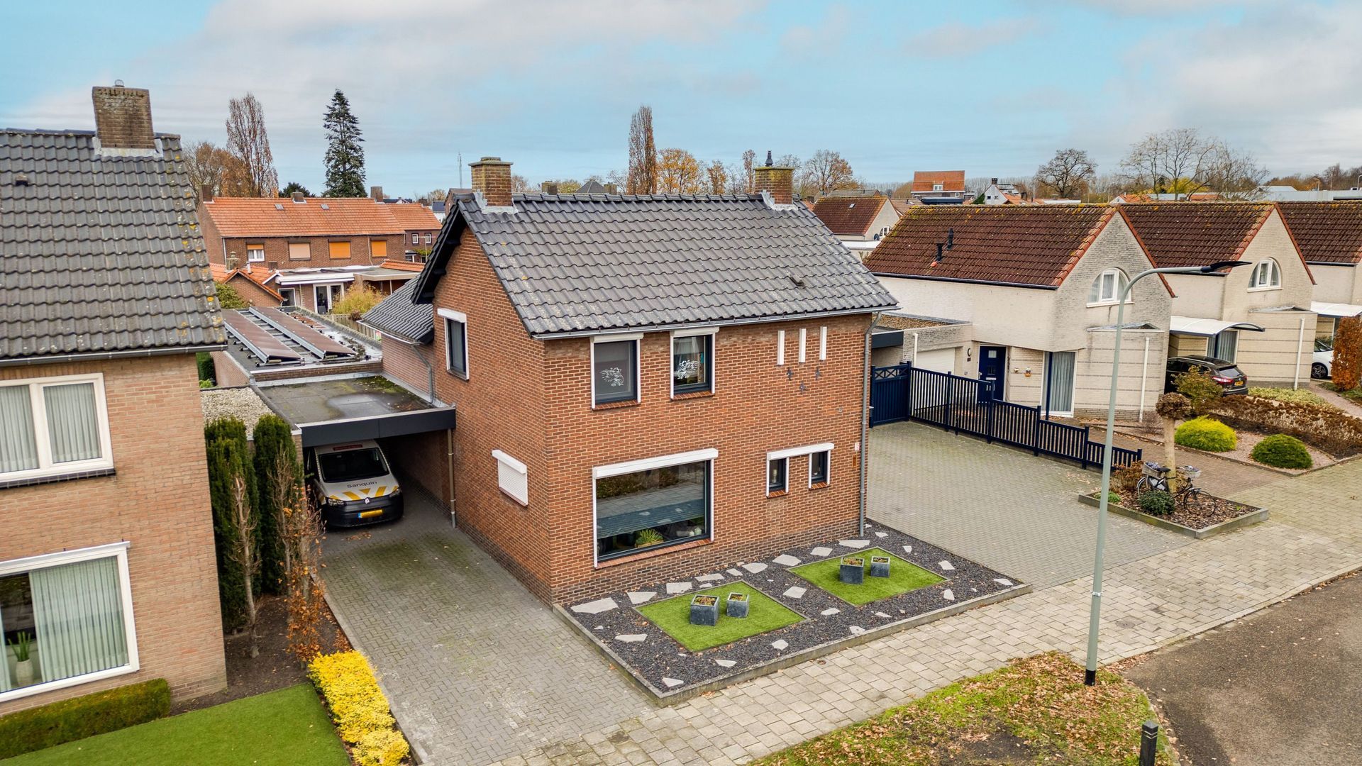 Staat 21, Nederweert foto-35