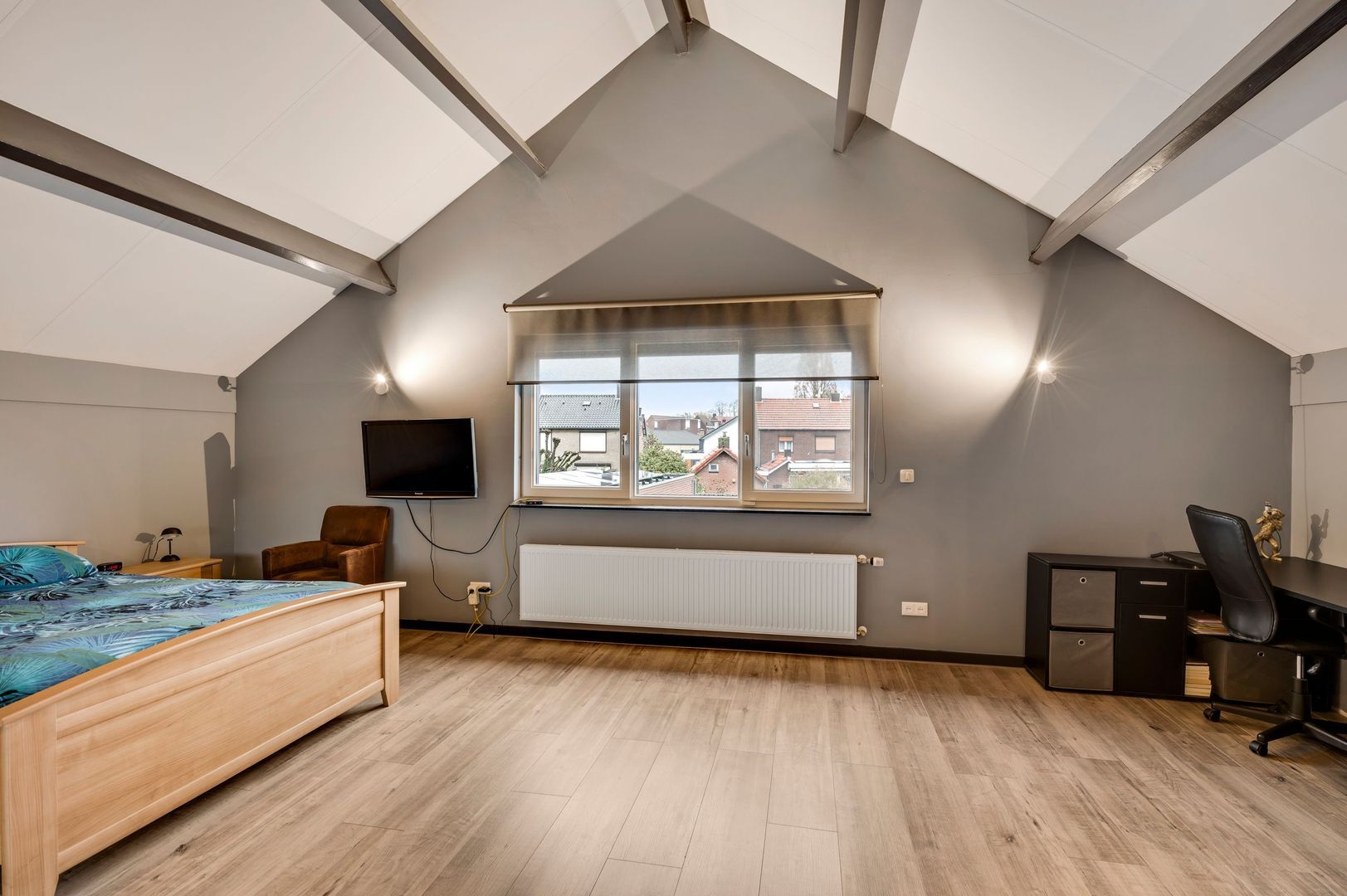 Staat 21, Nederweert foto-16