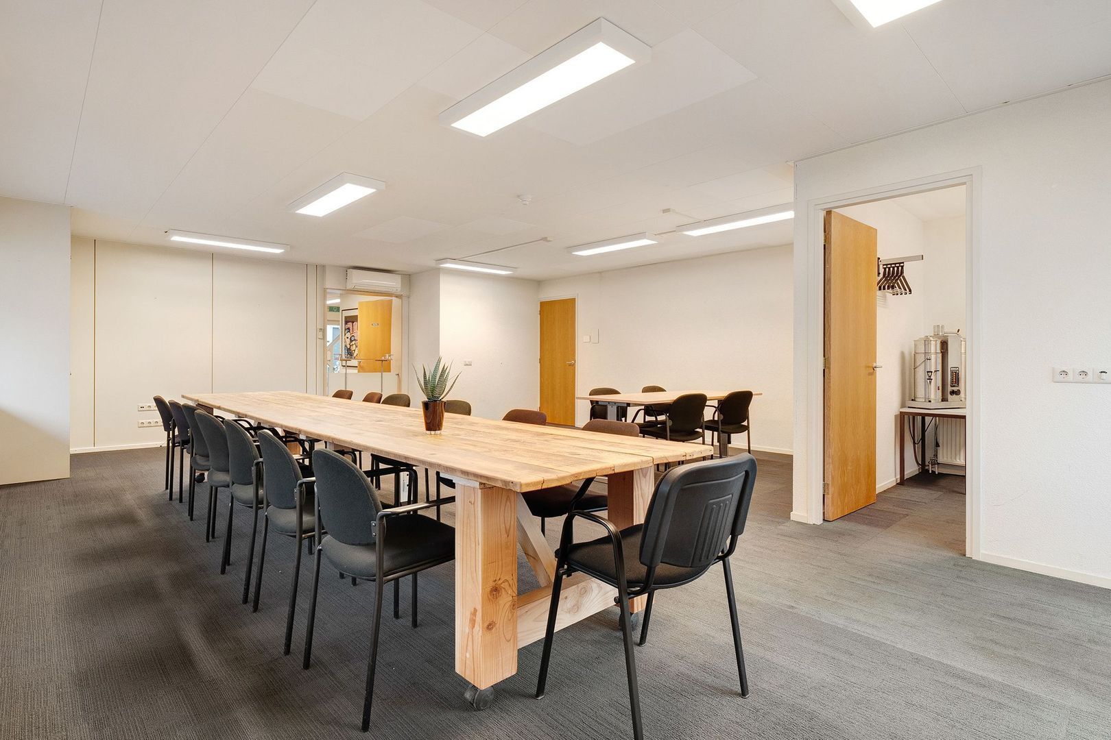 Nijverheidsweg 15, Nijeveen foto-3