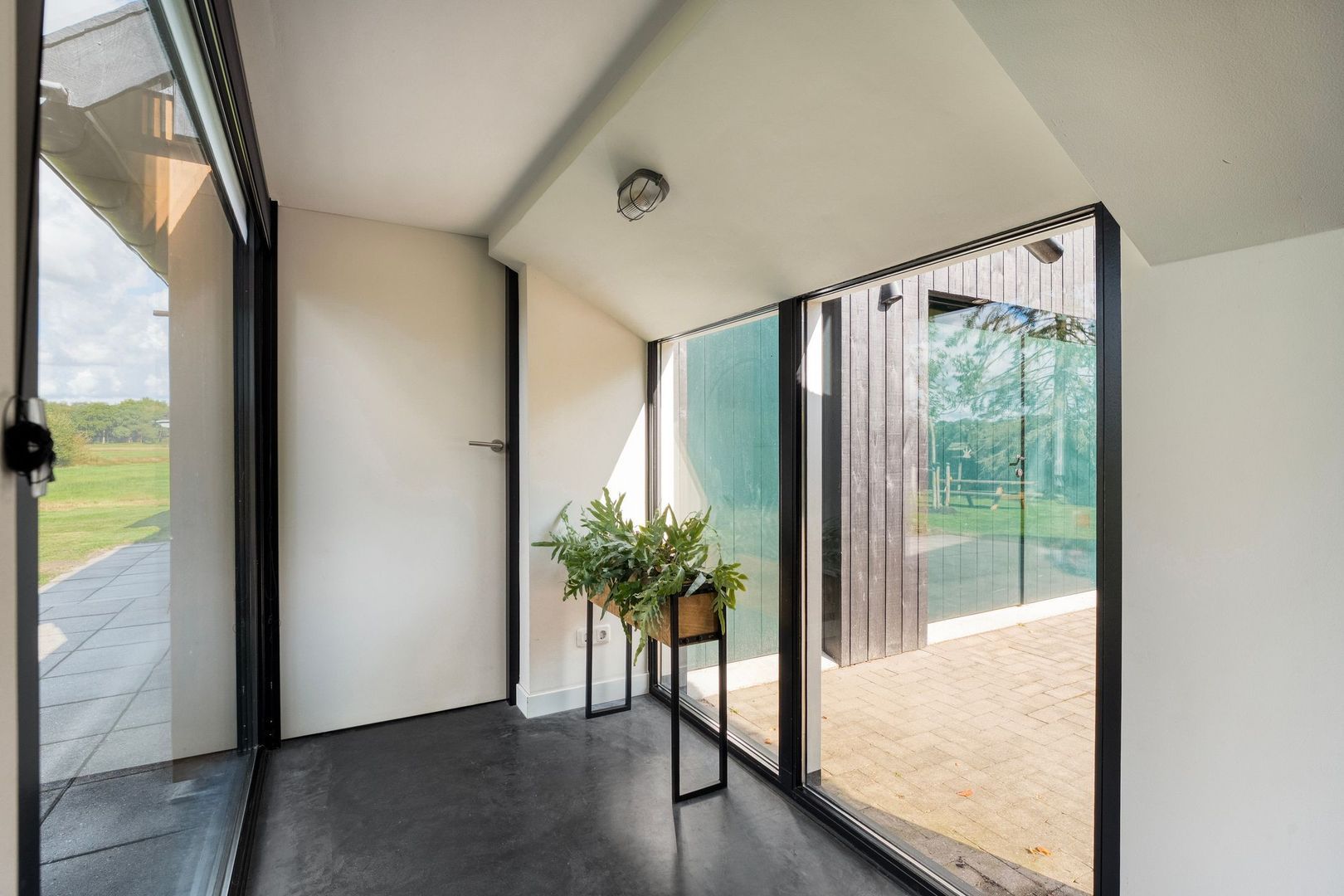 Rijksweg 1, Uffelte foto-29