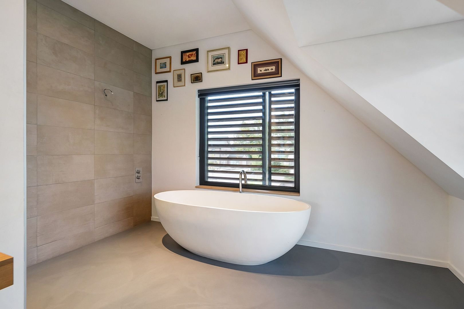 Rogat 1, Rogat foto-61