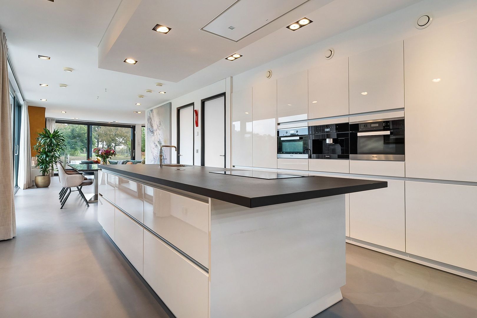 Rogat 1, Rogat foto-36