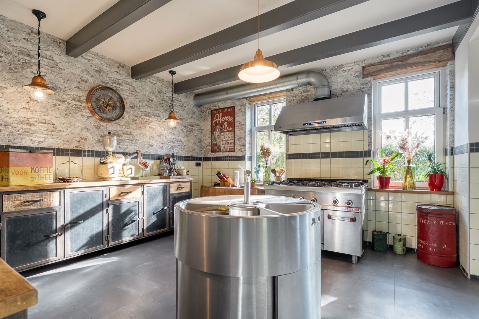 Armweide 5, Ruinen foto-4