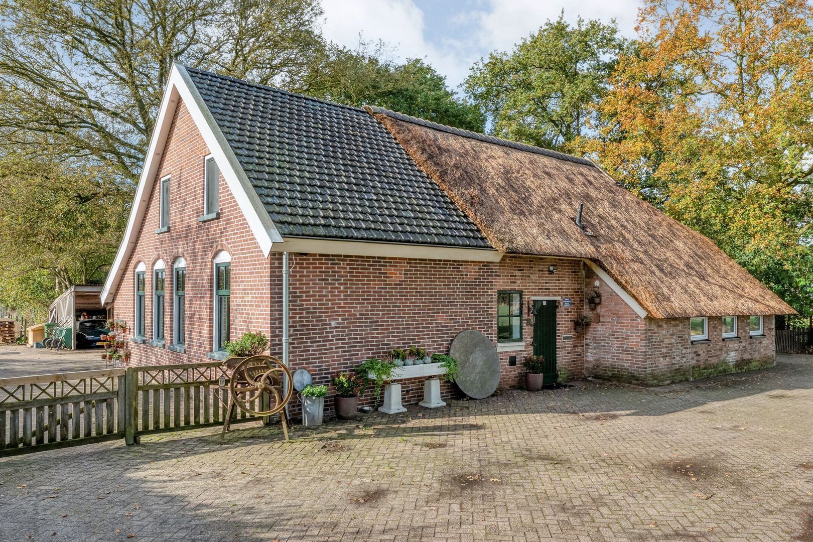 Armweide 5, Ruinen foto-10