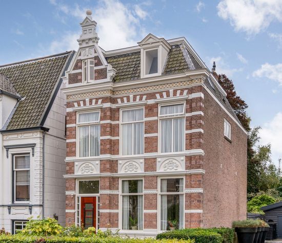 Stationsweg 8, Meppel